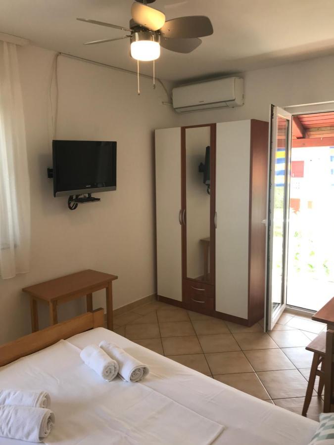 Appartamento Bava Ugljan Esterno foto