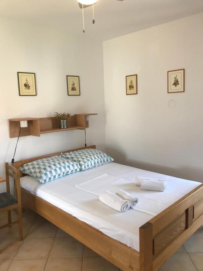 Appartamento Bava Ugljan Esterno foto